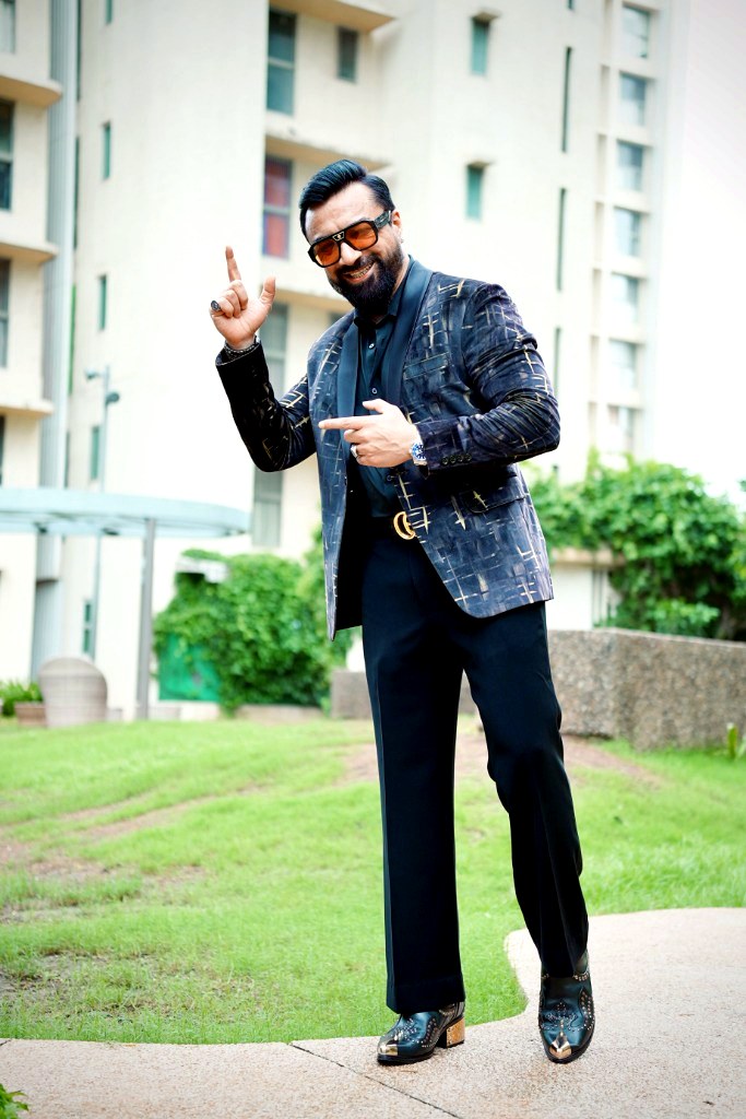 Ajaz Khan